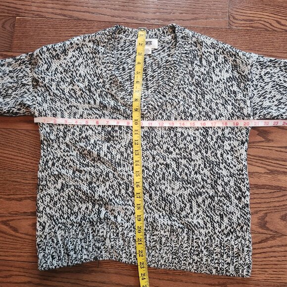 Victoria Secret PINK Black White Marled Knit V-Neck Sweater Y2K Boyfriend Sz M - Picture 4 of 6